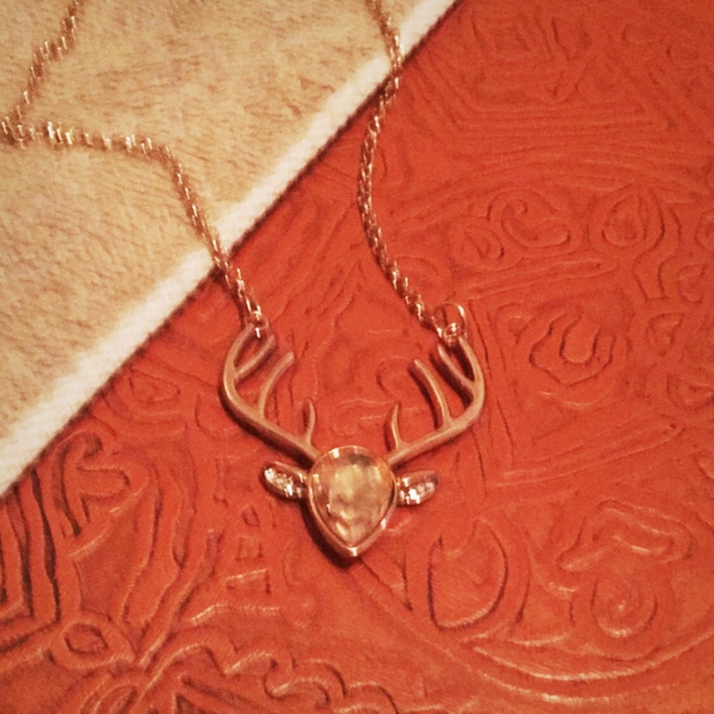 🌟NWT*🌟- LAST ONE Gem Deer Head & Antlers